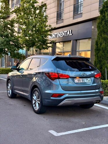 Hyundai Santa Fe-6