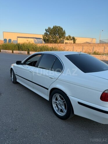 BMW 520-3