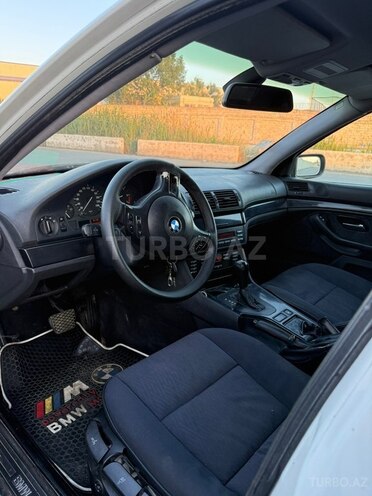 BMW 520-10