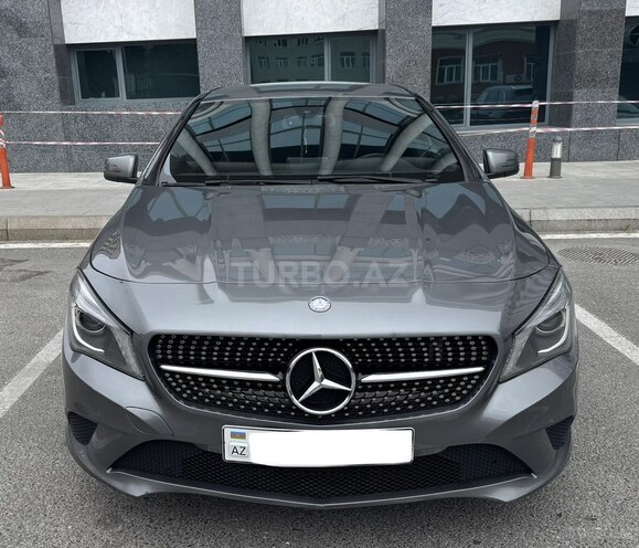 Mercedes CLA 250-1
