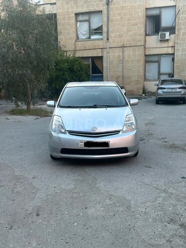 Toyota Prius-1