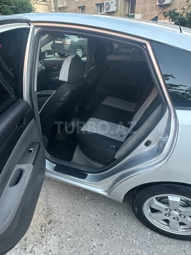 Toyota Prius-6