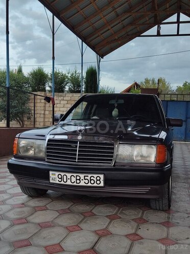 Mercedes 190-1