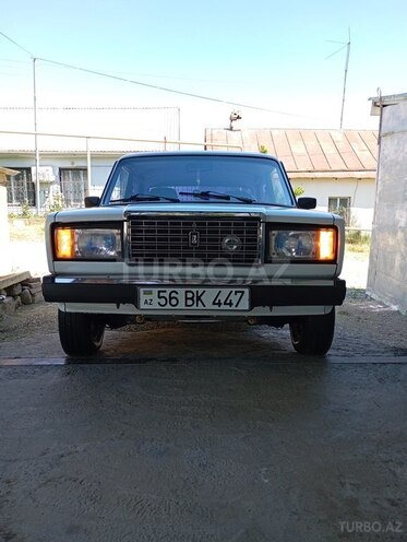 LADA (VAZ) 2107-2