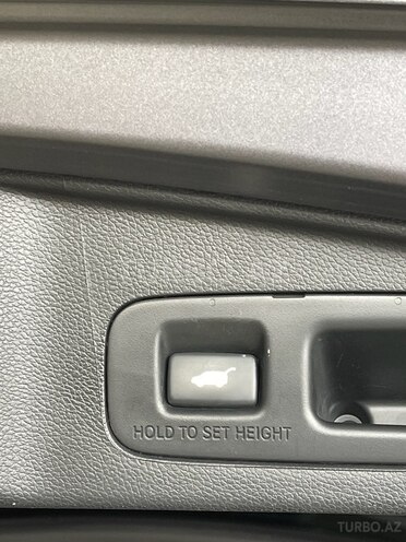 Honda CR-V-8
