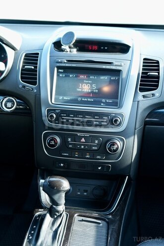 Kia Sorento-5