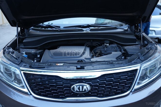 Kia Sorento-12