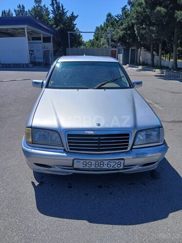 Mercedes C 240-1