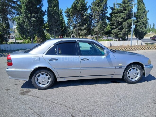Mercedes C 240-2