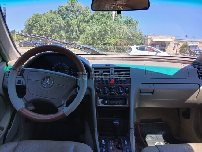 Mercedes C 240-7