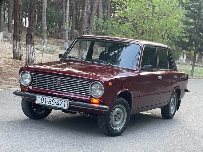 LADA (VAZ) 21011-1