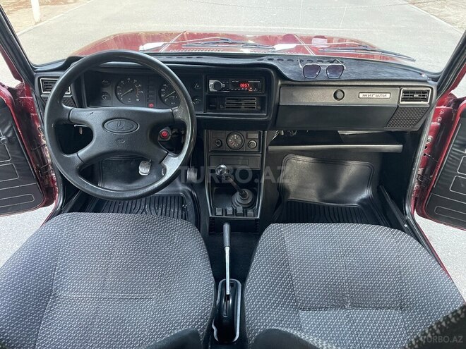 LADA (VAZ) 21011-12