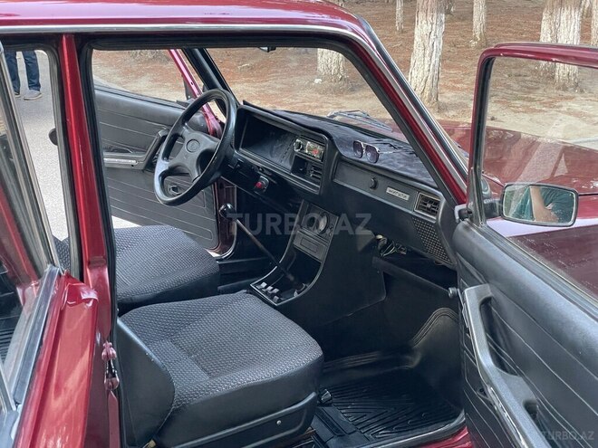 LADA (VAZ) 21011-13