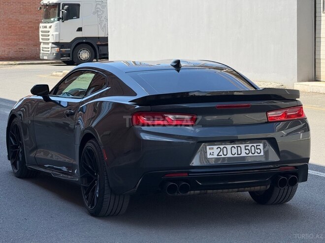 Chevrolet Camaro-8