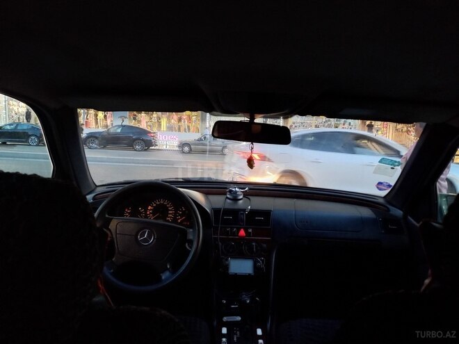 Mercedes C 200-6
