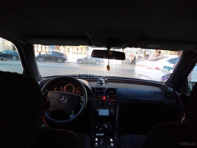 Mercedes C 200-7