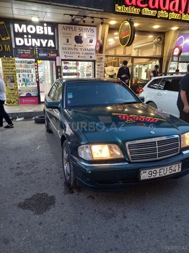 Mercedes C 200-1