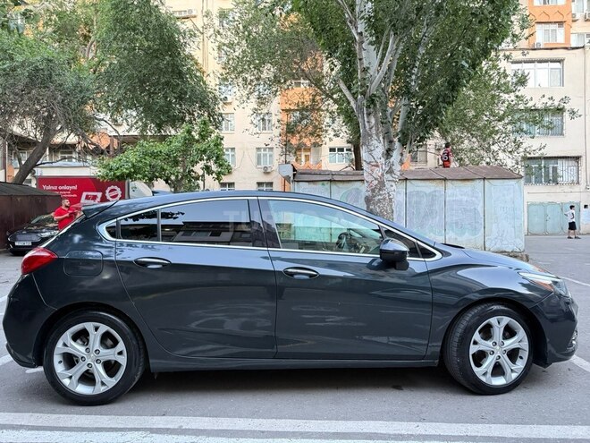 Chevrolet Cruze-5