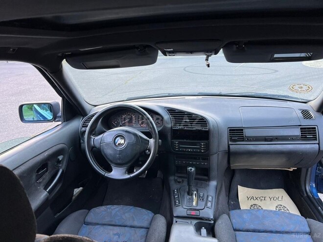 BMW 320-10