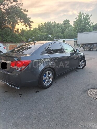 Chevrolet Cruze-2