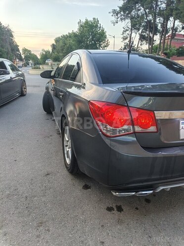 Chevrolet Cruze-4
