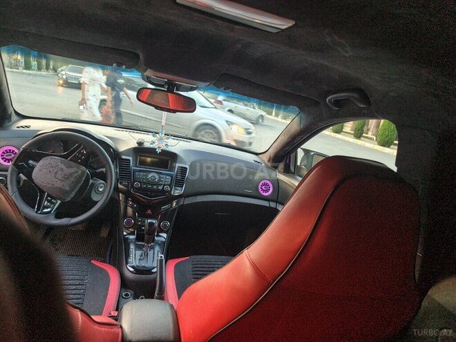 Chevrolet Cruze-6
