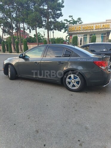 Chevrolet Cruze-5