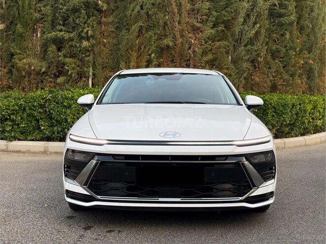 Hyundai Sonata-1