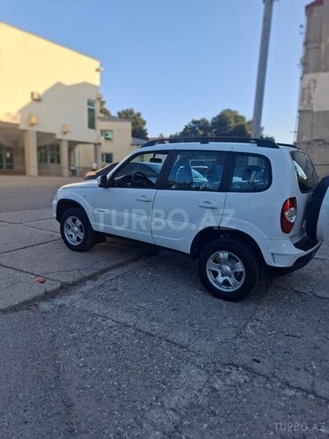 Chevrolet Niva-7