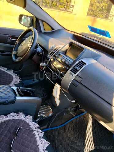 Toyota Prius-3