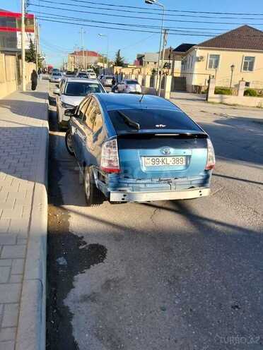 Toyota Prius-2