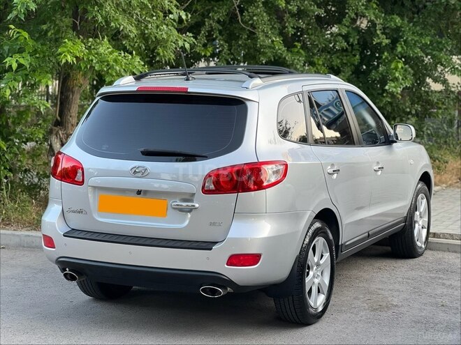 Hyundai Santa Fe-9