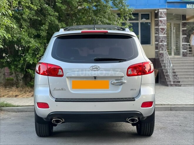 Hyundai Santa Fe-8