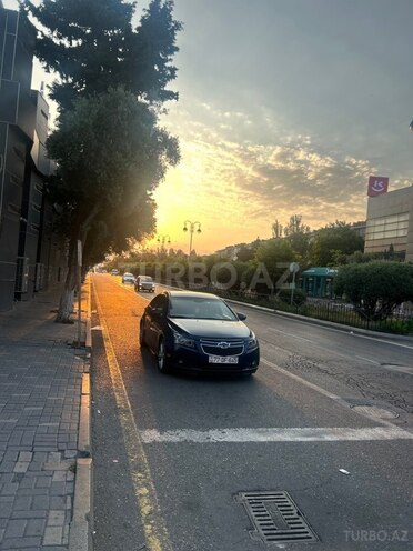 Chevrolet Cruze-1