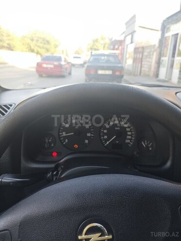 Opel Astra-3