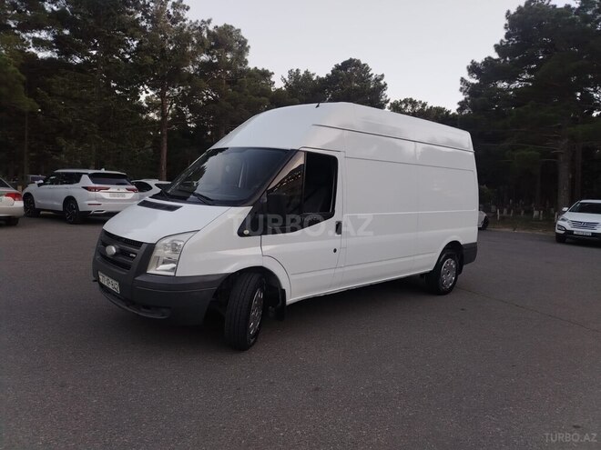 Ford Transit-3