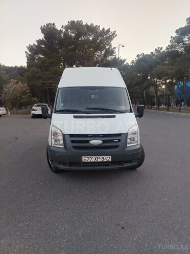 Ford Transit-1