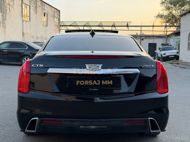 Cadillac CTS-8
