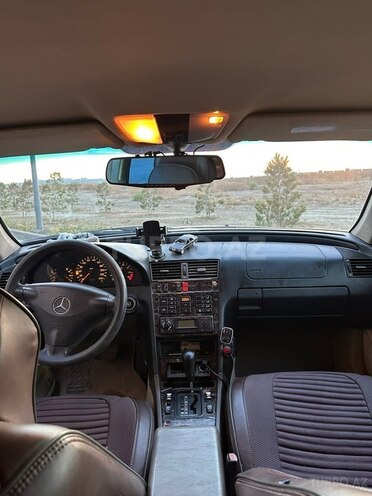 Mercedes C 180-10
