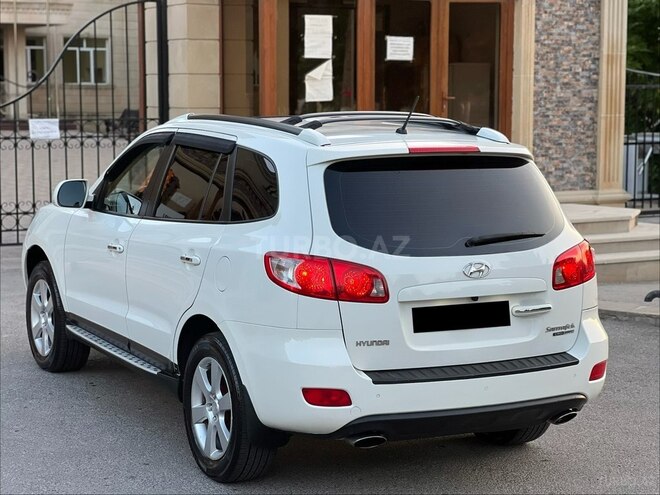 Hyundai Santa Fe-10