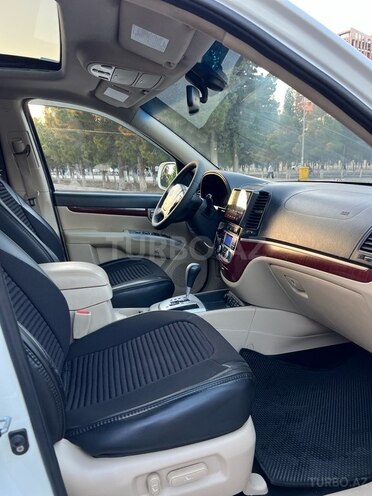 Hyundai Santa Fe-14