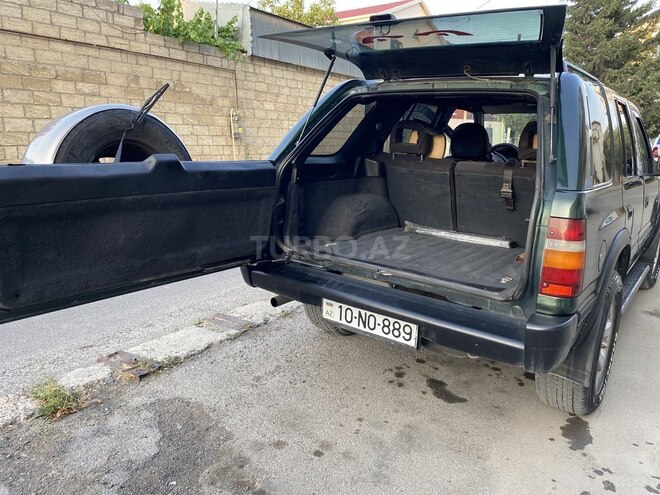 Opel Frontera-8