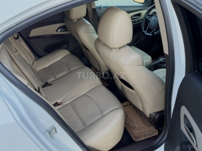 Chevrolet Cruze-8