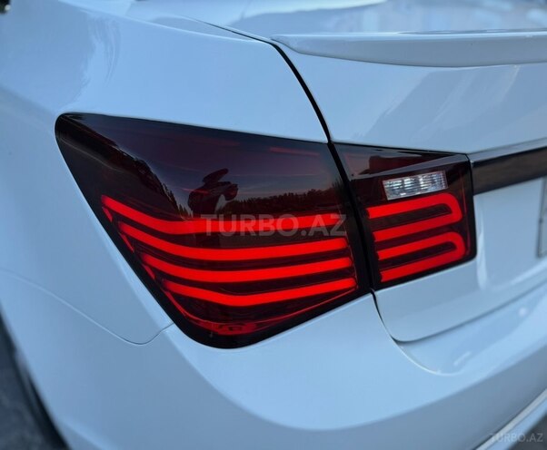 Chevrolet Cruze-17