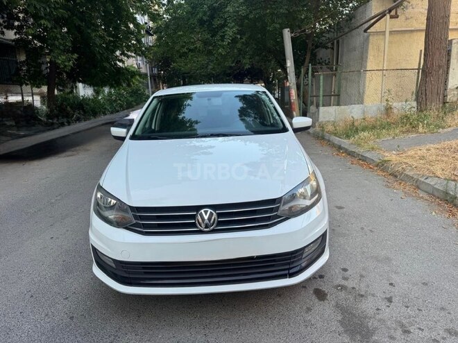 Volkswagen Polo-3
