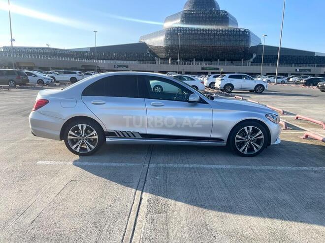 Mercedes C 300 4MATIC-6