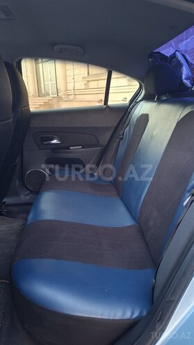 Chevrolet Cruze-9