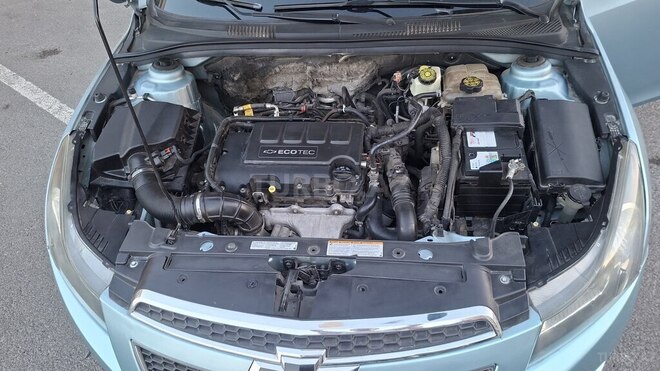 Chevrolet Cruze-11