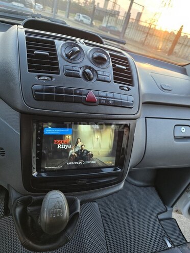 Mercedes Vito 115-8