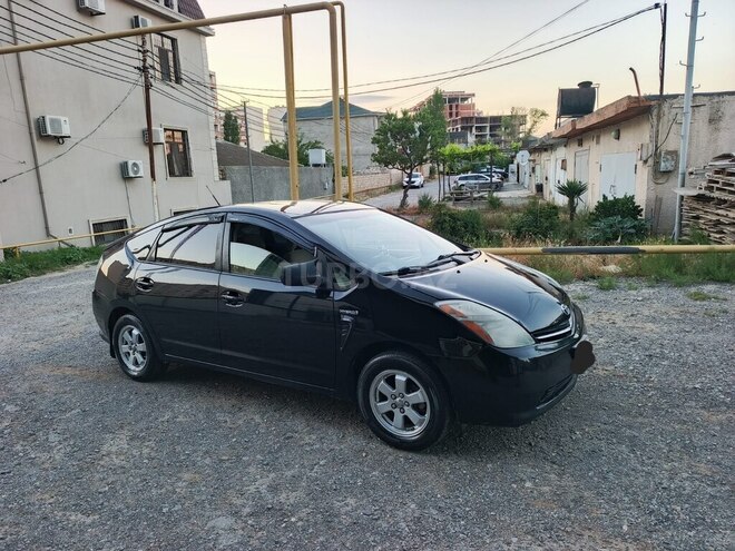 Toyota Prius-2